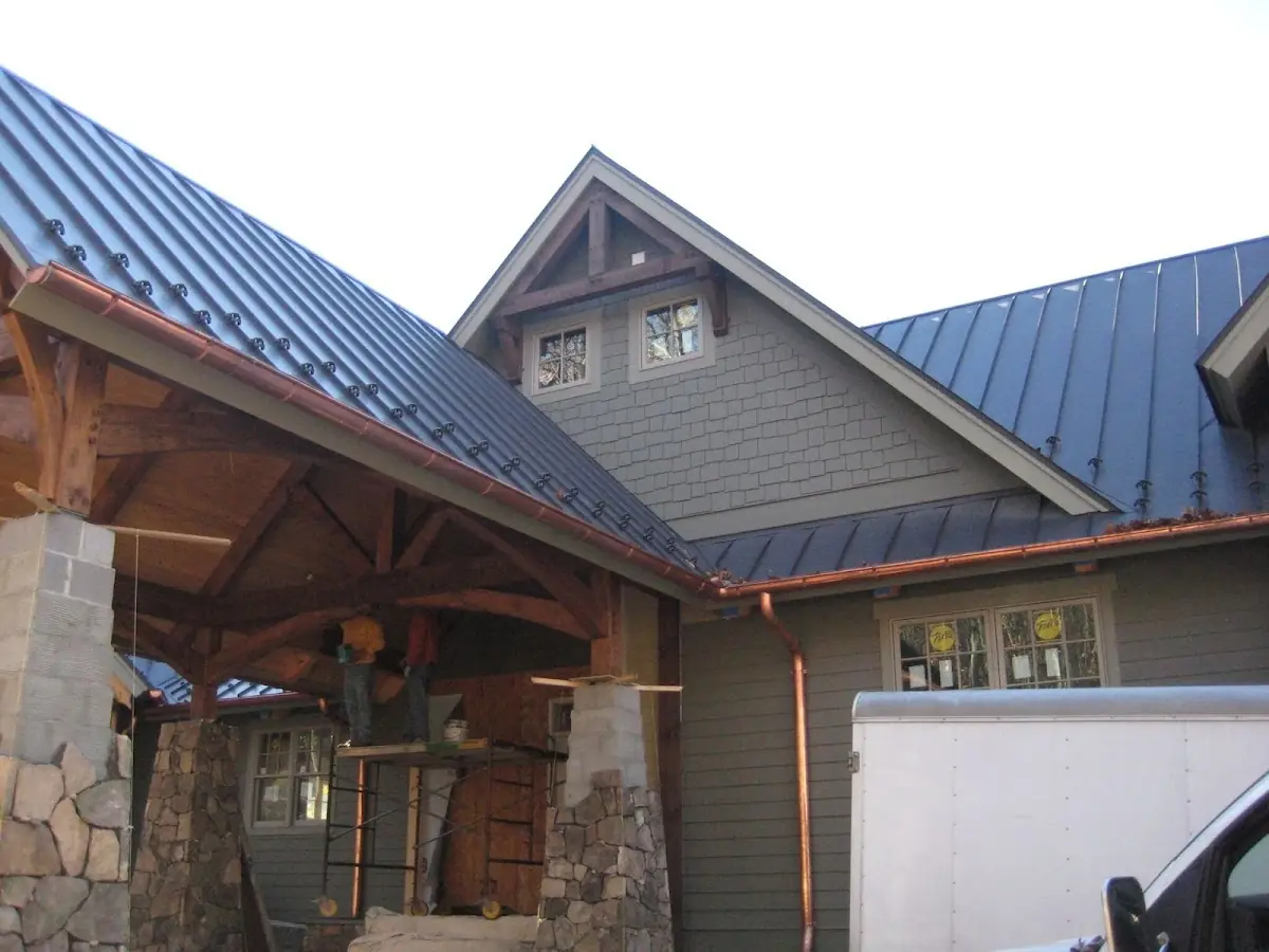 Craftsman Roofing team delivering quality roofing work in Connell